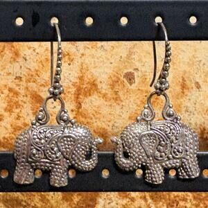 Sarda Elephant Earrings Sterling Silver with Dotting/Texture Vintage